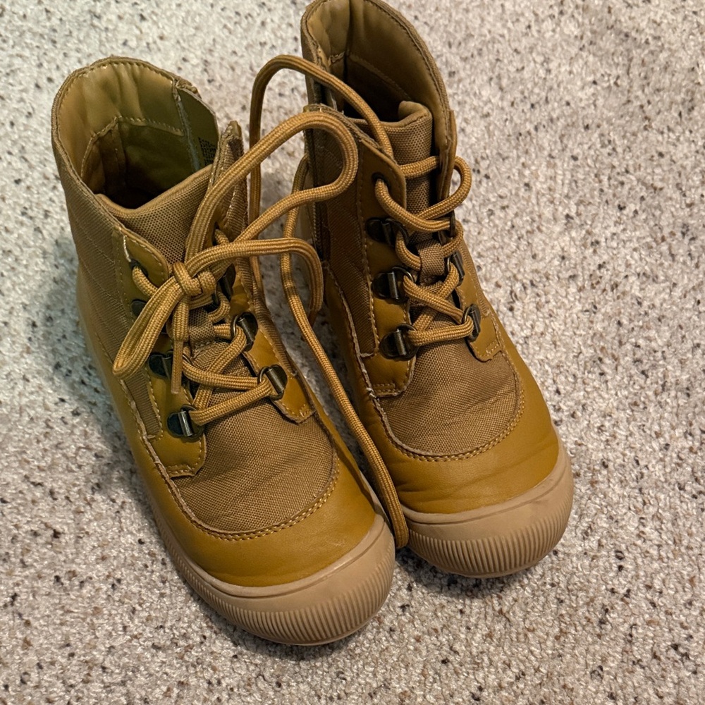 Cat & Jack Tan Kids Boots